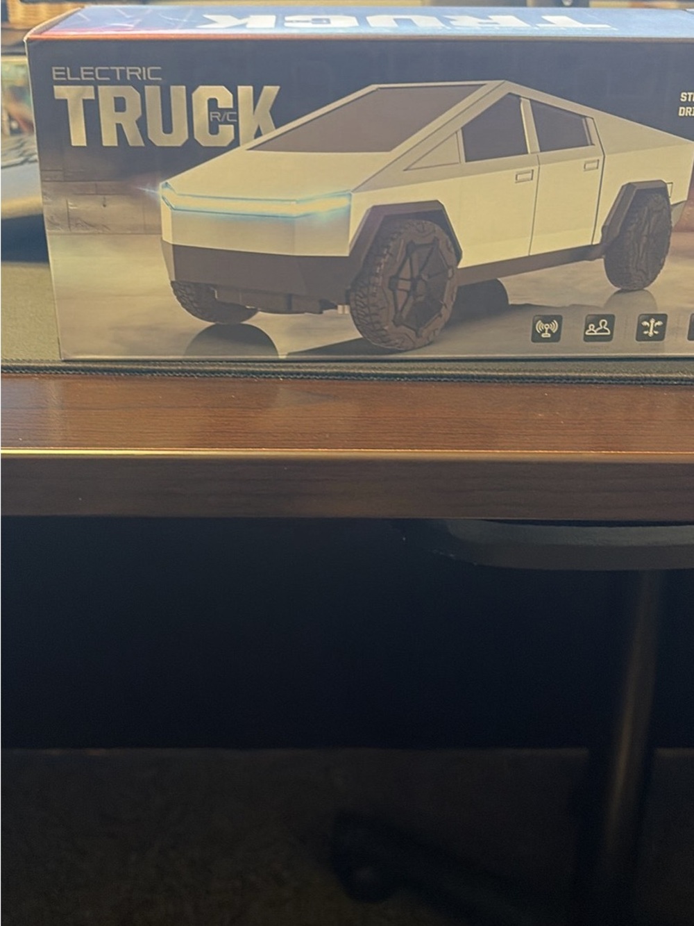 Electric Truck RC Vehicle - White